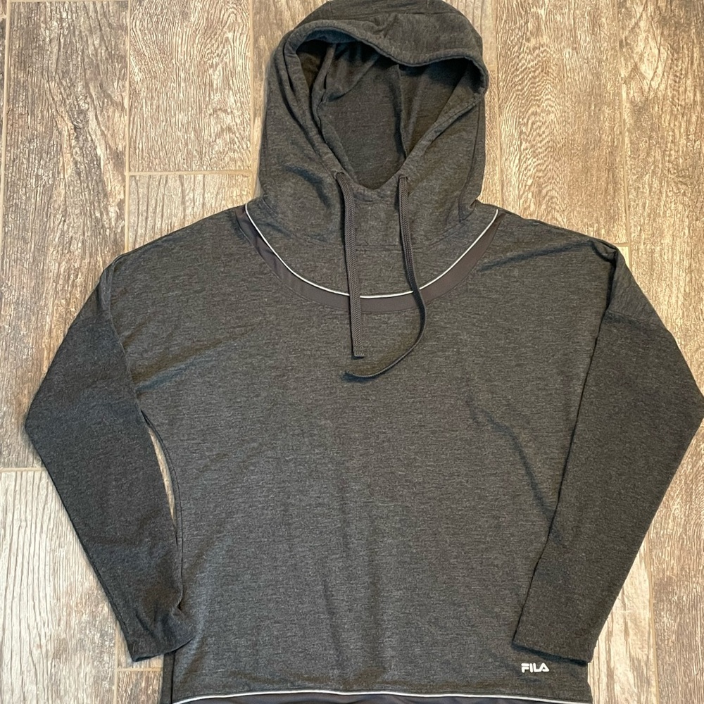 💜 3/$25. Fila pullover gray tunic length hoodie with mesh insets